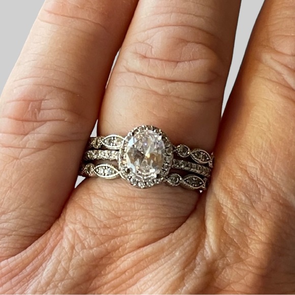 Sterling Wedding Set 3 pieces 2 ct Oval Engagement. So Elegant on you hand! - Picture 9 of 13